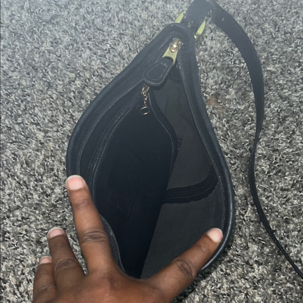 Elegant Black Leather Shoulder Bag